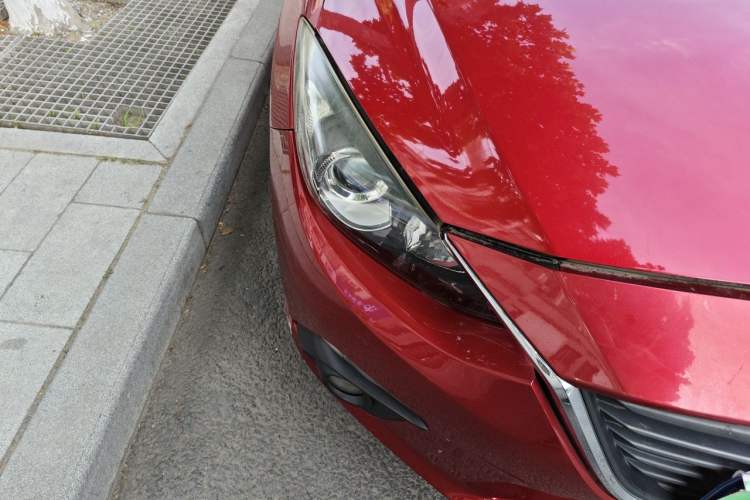 Used Mazda 3 Axela 2016 Sedan 1.5L Automatic Luxury Model Right Front Headlight
