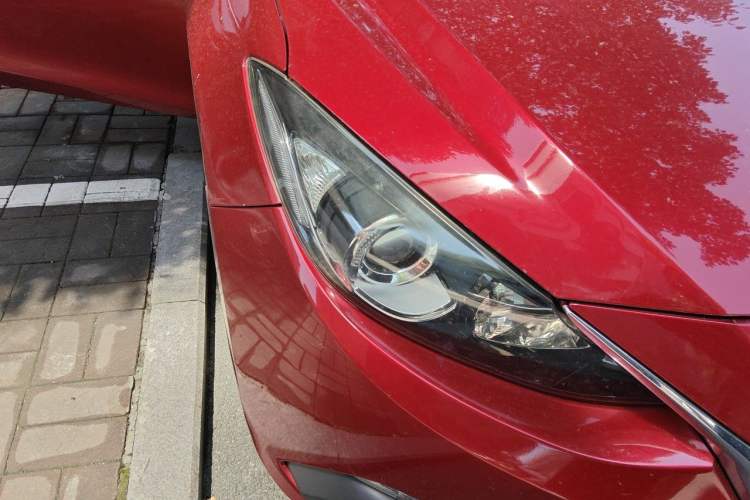 Used Mazda 3 Axela 2016 Sedan 1.5L Manual Comfort Model Right Front Headlight