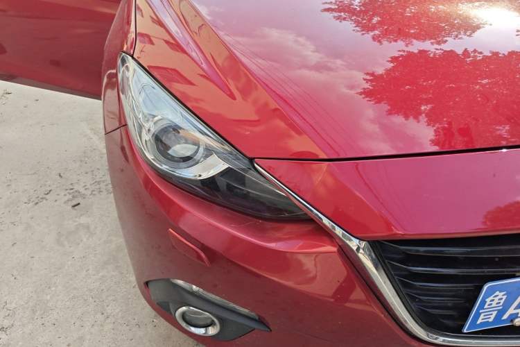 Used Mazda 3 Axela 2016 Sedan 2.0L Automatic Sport Model Right Front Headlight