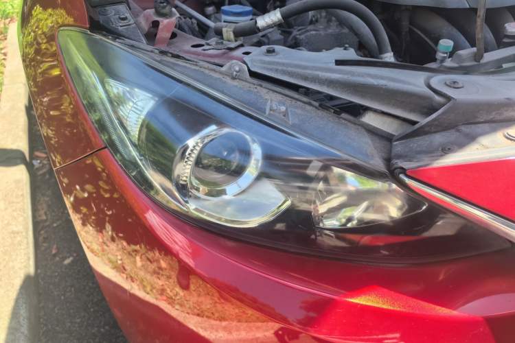 Used Mazda 3 Axela 2016 Sedan 1.5L Automatic Luxury Model Right Front Headlight