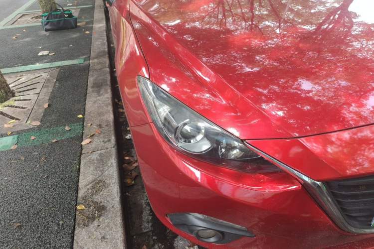 Used Mazda 3 Axela 2016 Sedan 1.5L Automatic Luxury Model Right Front Headlight