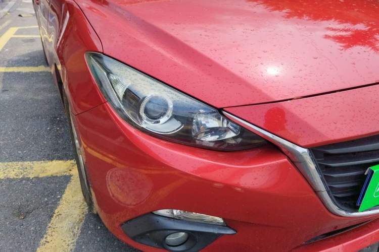 Used Mazda 3 Axela 2016 Sedan 1.5L Automatic Comfort Model Right Front Headlight