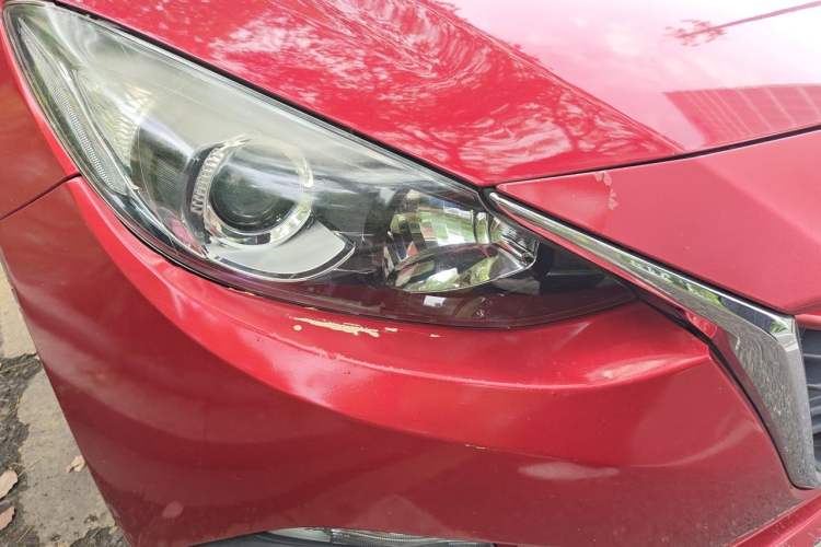 Used Mazda 3 Axela 2016 Sedan 1.5L Manual Comfort Model Right Front Headlight