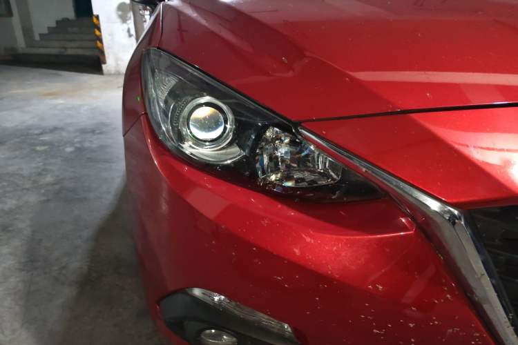 Used Mazda 3 Axela 2016 Sedan 1.5L Automatic Comfort Model Right Front Headlight