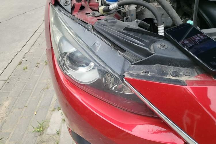 Used Mazda 3 Axela 2016 Sedan 1.5L Automatic Comfort Model Right Front Headlight