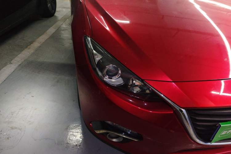 Used Mazda 3 Axela 2016 Sedan 1.5L Automatic Luxury Model Right Front Headlight