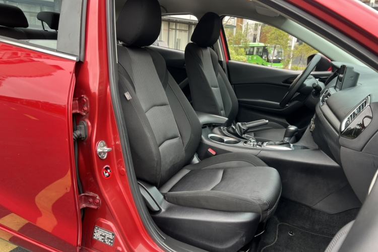 Used Mazda 3 Axela 2016 Sedan 1.5L Automatic Comfort Model Right Front Seat