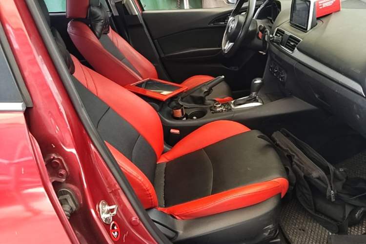 Used Mazda 3 Axela 2016 Sedan 1.5L Automatic Comfort Model Right Front Seat