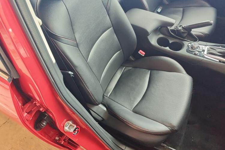 Used Mazda 3 Axela 2016 Sedan 1.5L Automatic Luxury Model Right Front Seat