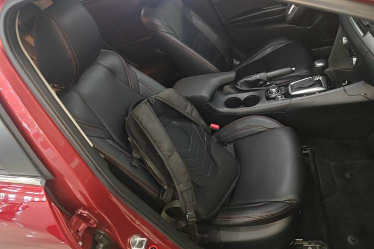 Used Mazda 3 Axela 2016 Sedan 1.5L Automatic Luxury Model Right Front Seat