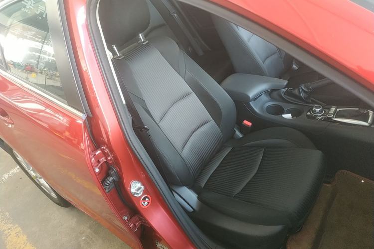 Used Mazda 3 Axela 2016 Sedan 1.5L Automatic Luxury Model Right Front Seat