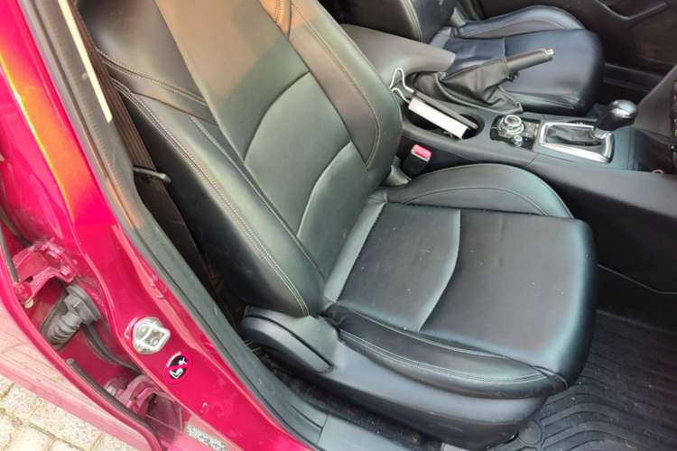 Used Mazda 3 Axela 2016 Sedan 1.5L Automatic Comfort Model Right Front Seat