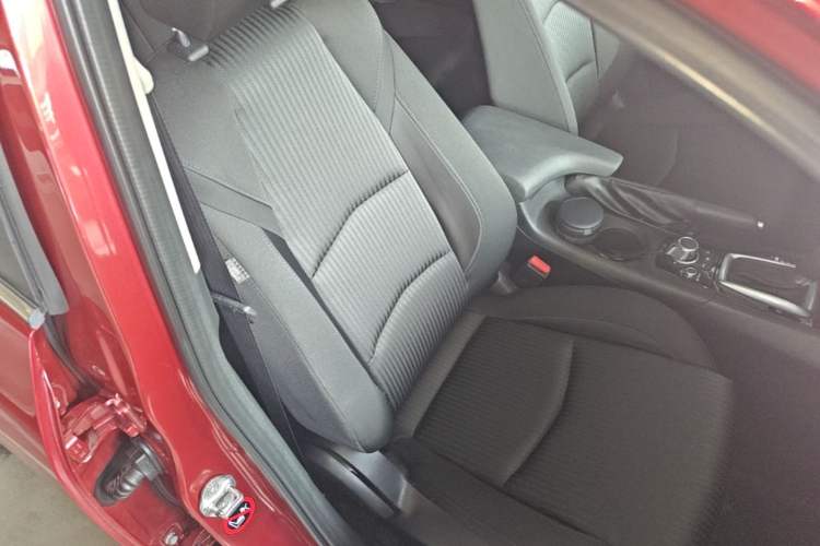 Used Mazda 3 Axela 2016 Sedan 1.5L Automatic Luxury Model Right Front Seat