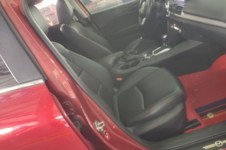 Used Mazda 3 Axela 2016 Sedan 1.5L Automatic Luxury Model Right Front Seat