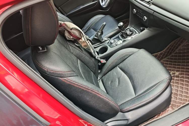 Used Mazda 3 Axela 2016 Sedan 1.5L Manual Luxury Model Right Front Seat