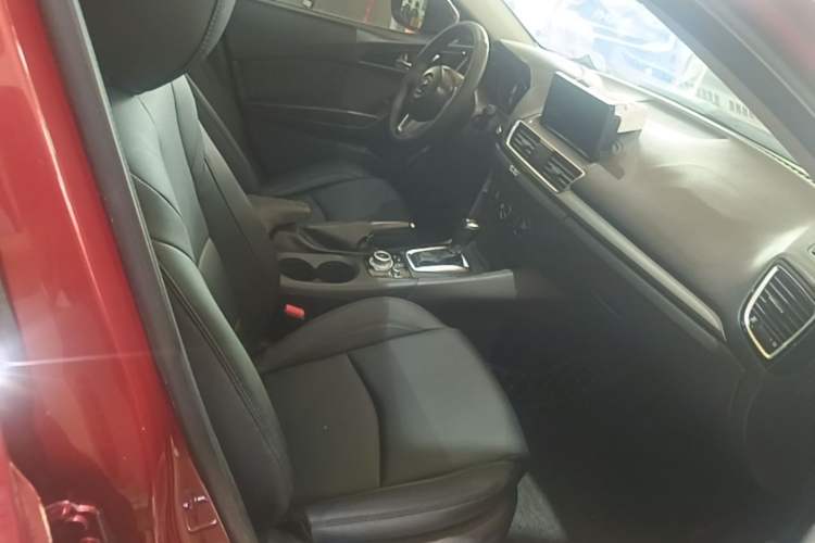 Used Mazda 3 Axela 2016 Sedan 1.5L Automatic Comfort Model Right Front Seat