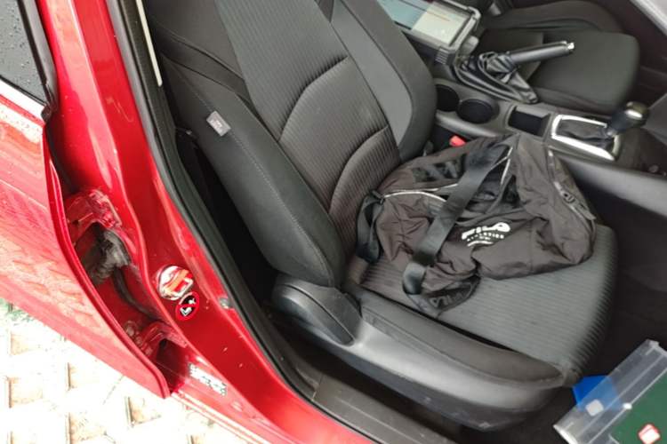 Used Mazda 3 Axela 2016 Sedan 1.5L Automatic Comfort Model Right Front Seat