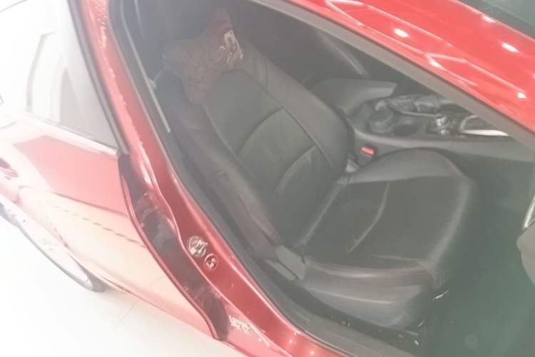 Used Mazda 3 Axela 2016 Sedan 1.5L Automatic Luxury Model Right Front Seat