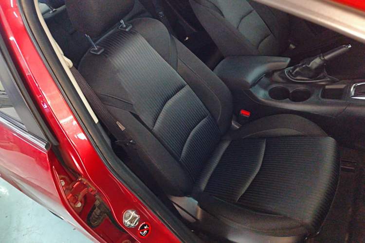 Used Mazda 3 Axela 2016 Sedan 1.5L Automatic Comfort Model Right Front Seat