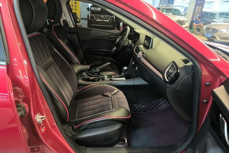 Used Mazda 3 Axela 2016 Sedan 1.5L Automatic Luxury Model Right Front Seat