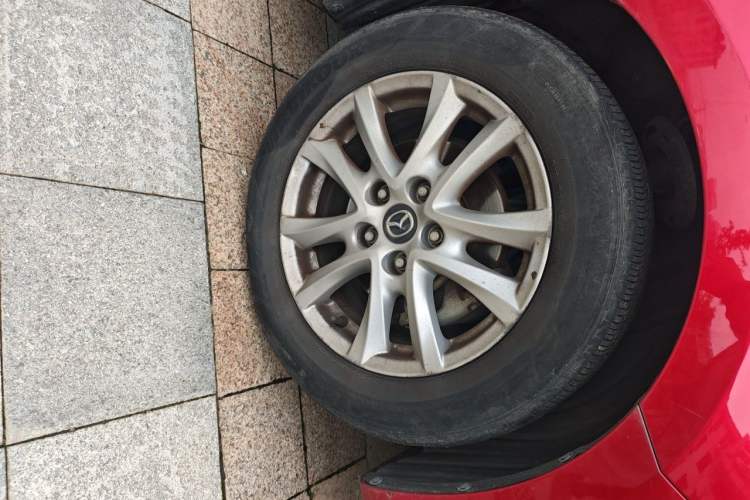 Used Mazda 3 Axela 2016 Sedan 1.5L Automatic Comfort Model Right Front Wheel Hub