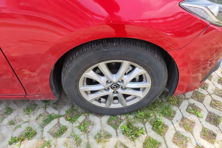 Used Mazda 3 Axela 2016 Sedan 1.5L Automatic Comfort Model Right Front Wheel Hub