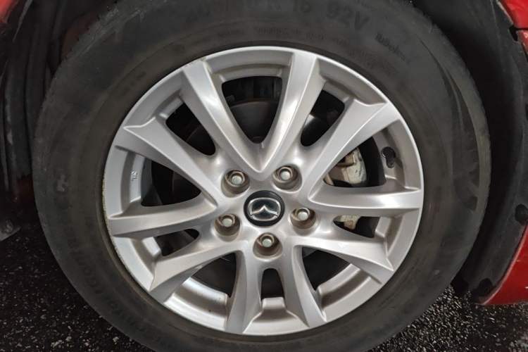 Used Mazda 3 Axela 2016 Sedan 1.5L Automatic Luxury Model Right Front Wheel Hub