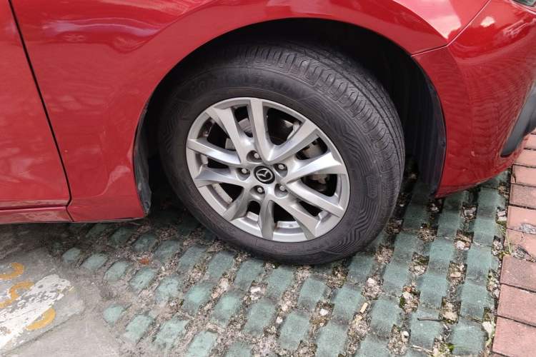 Used Mazda 3 Axela 2016 Hatchback 1.5L Automatic Luxury Model Right Front Wheel Hub