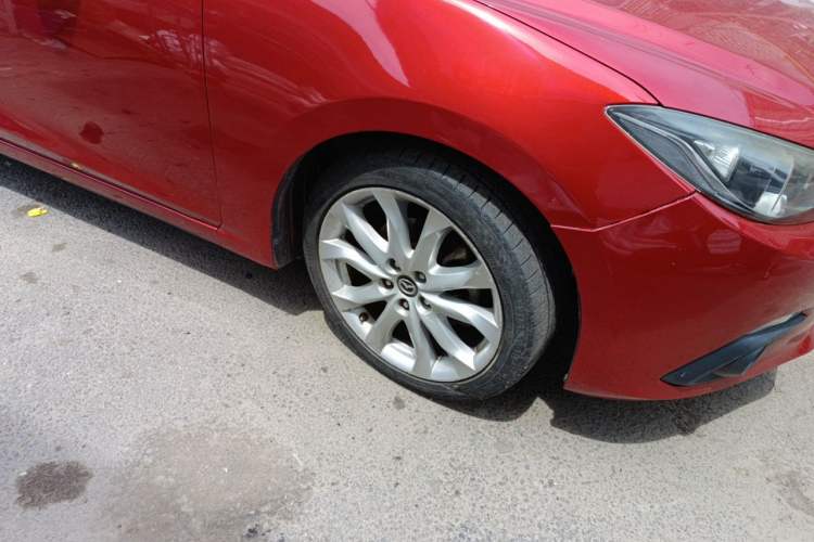 Used Mazda 3 Axela 2016 Sedan 2.0L Automatic Sport Model Right Front Wheel Hub