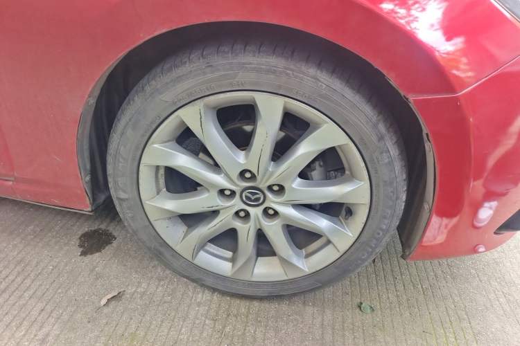 Used Mazda 3 Axela 2016 Sedan 2.0L Automatic Sport Model Right Front Wheel Hub