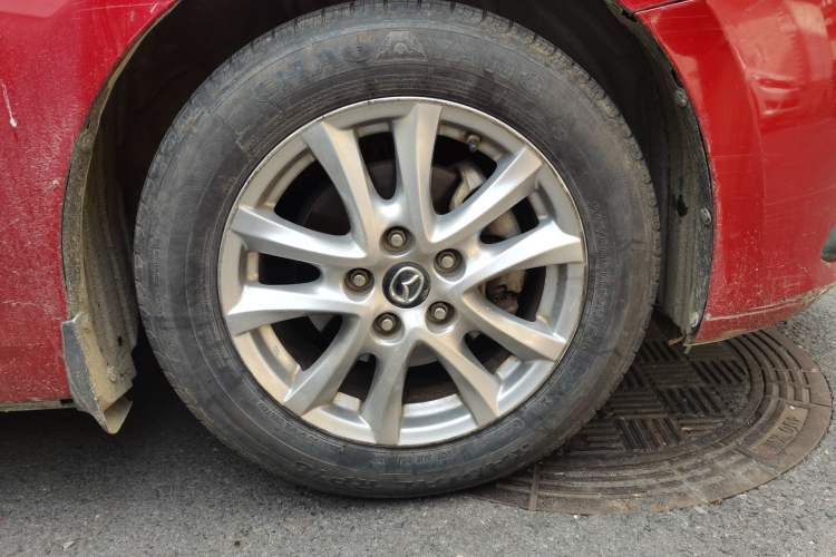 Used Mazda 3 Axela 2016 Sedan 1.5L Automatic Luxury Model Right Front Wheel Hub