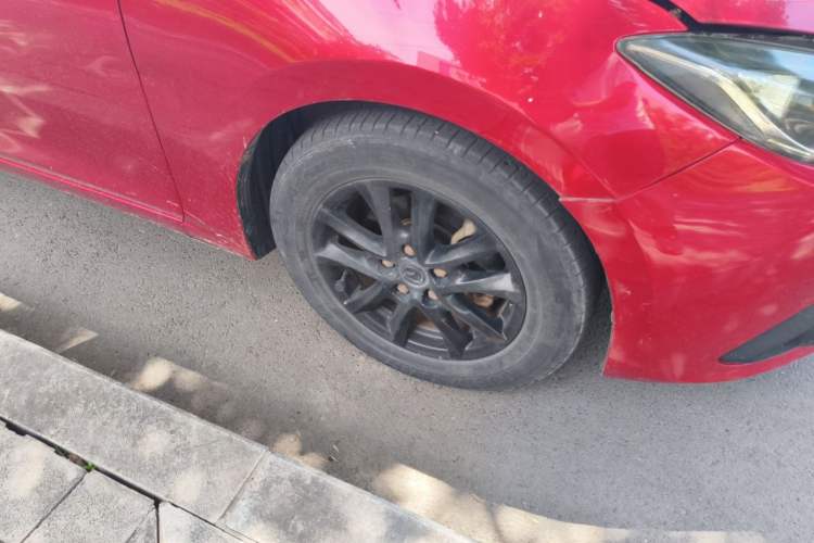Used Mazda 3 Axela 2016 Sedan 1.5L Automatic Comfort Model Right Front Wheel Hub