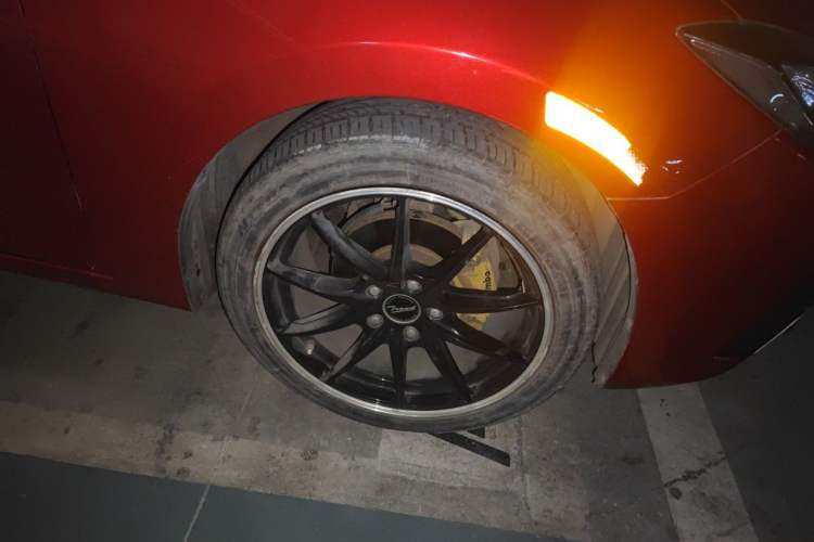 Used Mazda 3 Axela 2016 Sedan 1.5L Automatic Luxury Model Right Front Wheel Hub