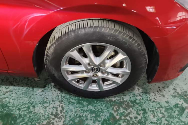 Used Mazda 3 Axela 2016 Sedan 1.5L Automatic Luxury Model Right Front Wheel Hub