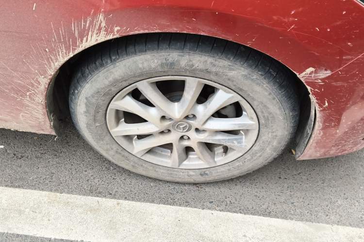 Used Mazda 3 Axela 2016 Sedan 1.5L Automatic Comfort Model Right Front Wheel Hub