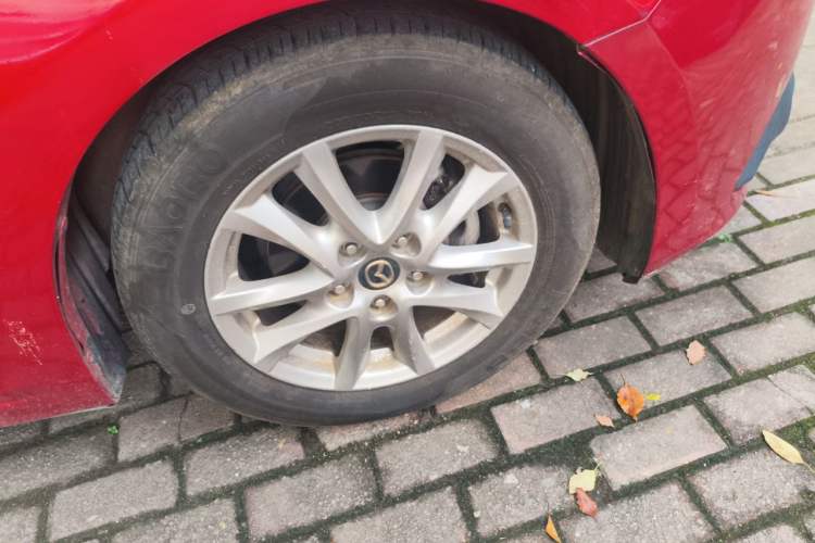 Used Mazda 3 Axela 2016 Sedan 1.5L Automatic Luxury Model Right Front Wheel Hub