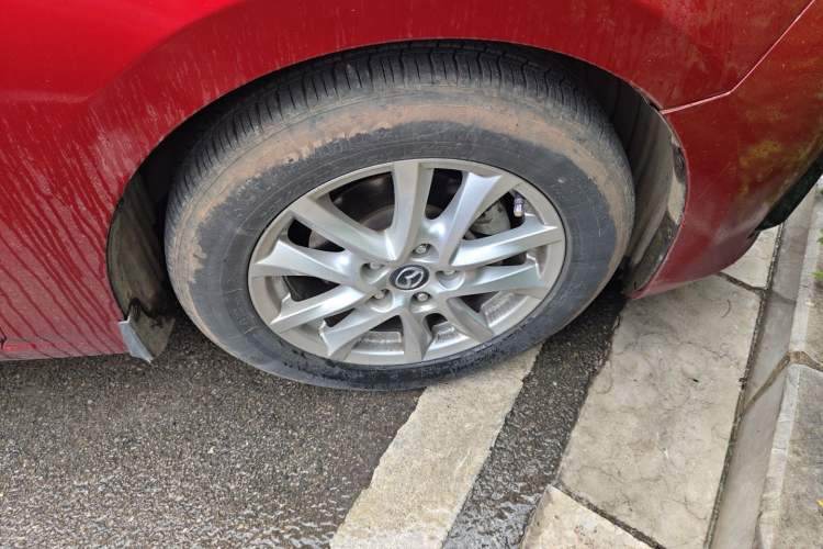 Used Mazda 3 Axela 2016 Sedan 1.5L Manual Luxury Model Right Front Wheel Hub