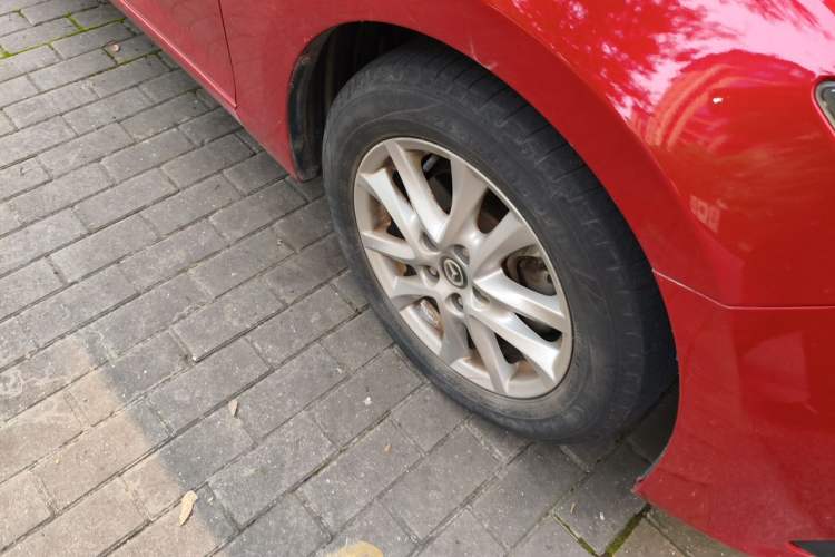 Used Mazda 3 Axela 2016 Hatchback 1.5L Automatic Luxury Model Right Front Wheel Hub