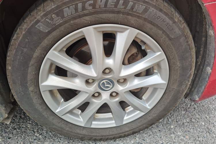 Used Mazda 3 Axela 2016 Sedan 1.5L Automatic Luxury Model Right Front Wheel Hub