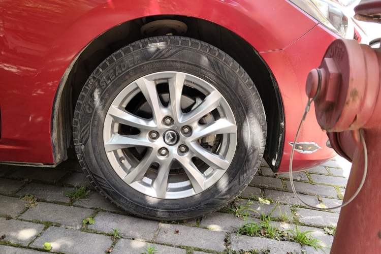 Used Mazda 3 Axela 2016 Sedan 1.5L Automatic Comfort Model Right Front Wheel Hub