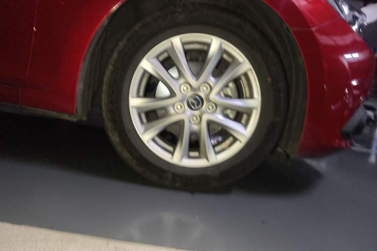 Used Mazda 3 Axela 2016 Sedan 1.5L Automatic Luxury Model Right Front Wheel Hub