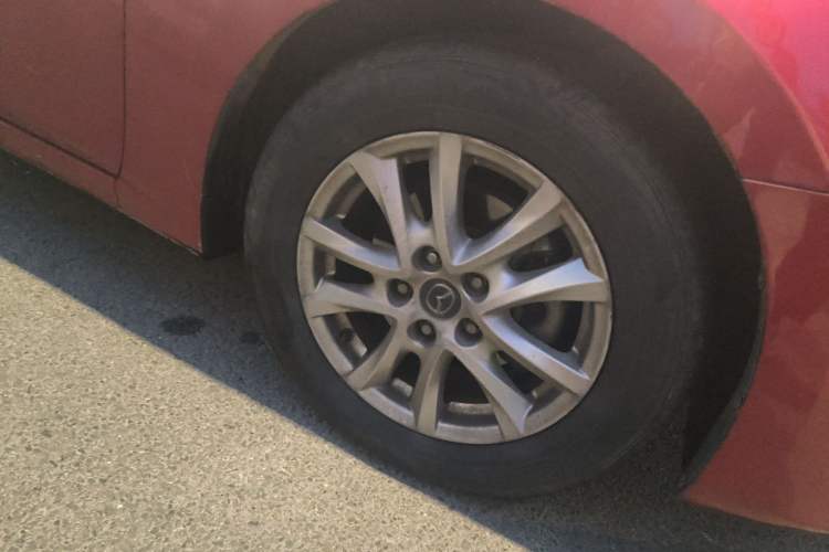 Used Mazda 3 Axela 2016 Sedan 1.5L Automatic Luxury Model Right Front Wheel Hub