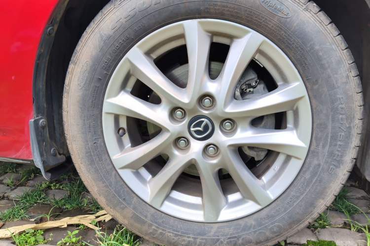 Used Mazda 3 Axela 2016 Sedan 1.5L Automatic Luxury Model Right Front Wheel Hub