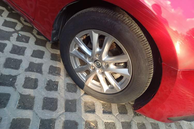 Used Mazda 3 Axela 2016 Sedan 1.5L Automatic Luxury Model Right Front Wheel Hub