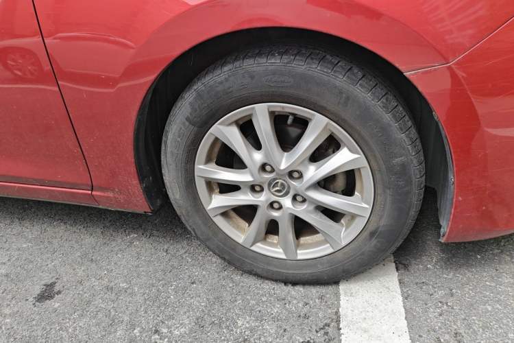 Used Mazda 3 Axela 2016 Sedan 1.5L Automatic Luxury Model Right Front Wheel Hub