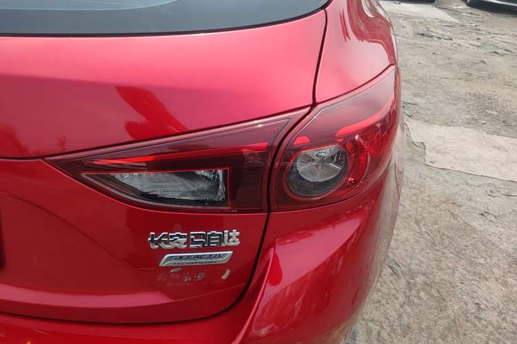 Used Mazda 3 Axela 2016 Hatchback 1.5L Automatic Luxury Model Right Rear Taillight