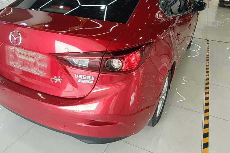 Used Mazda 3 Axela 2016 Sedan 1.5L Automatic Luxury Model Right Rear Taillight