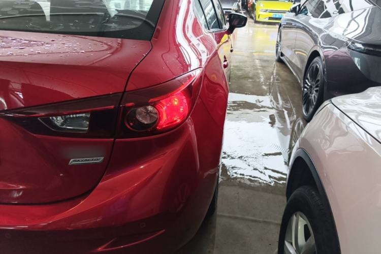 Used Mazda 3 Axela 2016 Sedan 1.5L Automatic Luxury Model Right Rear Taillight