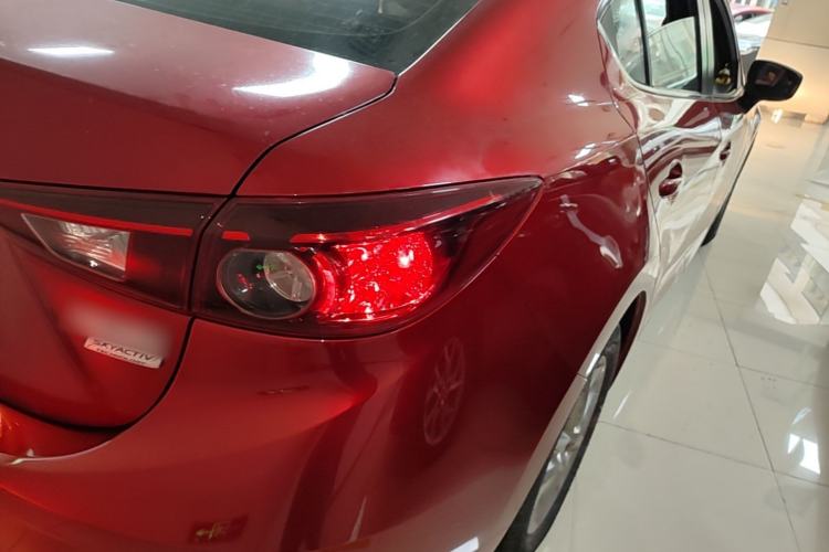 Used Mazda 3 Axela 2016 Sedan 1.5L Automatic Luxury Model Right Rear Taillight