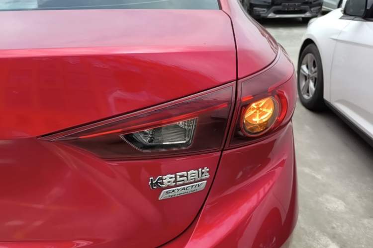Used Mazda 3 Axela 2016 Sedan 1.5L Automatic Comfort Model Right Rear Taillight